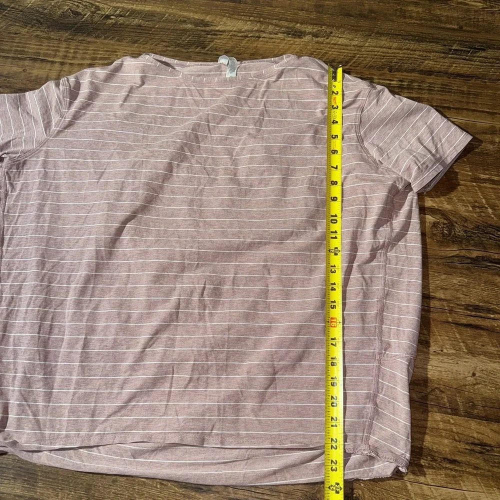Lululemon Women's Pink/White Striped Crew Neck Short Sleeve T-Shirt Size 8